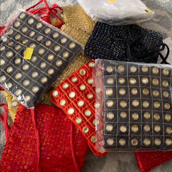 ❤️3 for $25❤️ Cloth shoulder bag - kids/adults - Picture 1 of 5